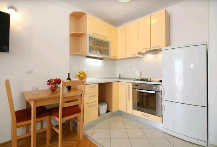 Sun Apartment